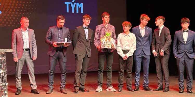 HLASUJTE V ANKETĚ SPORTOVEC ROKU LOUNY