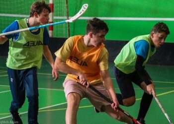 O FLORBAL JE VE ŠKOLÁCH ZÁJEM