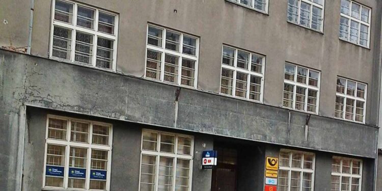 POŠTA SE PŘESOUVAT NEBUDE
