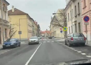 MOJE LOUNY TV: KRUHOVÁ KŘIŽOVATKA ZPROVOZNĚNA