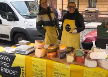 MOJE LOUNY TV: TRHY NA NÁMĚSTÍ