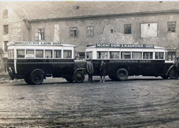 RETRO – REKLAMA NA AUTOBUSECH