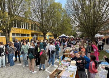 MOJE LOUNY TV: VELIKONOČNÍ TRH NA „TROJCE“