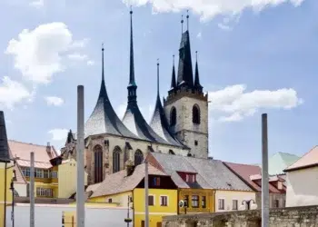 NOC KOSTELŮ V LOUNECH