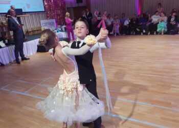 TANEČNÍ SOUTĚŽ NA ZICHOVCI