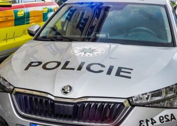 HAVÁRIE POLICEJNÍHO VOZU? NE!