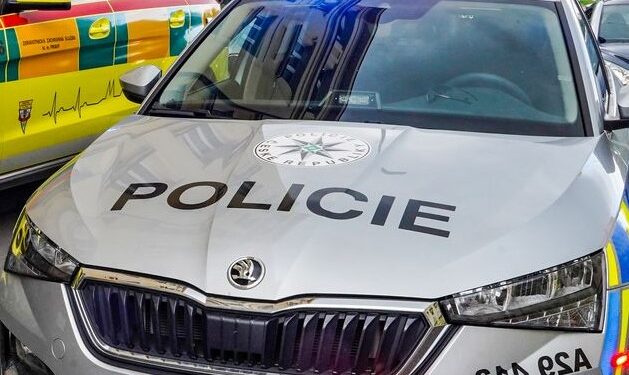 HAVÁRIE POLICEJNÍHO VOZU? NE!