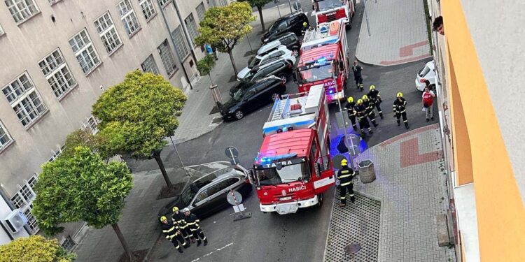 HASIČI ZASAHOVALI U POŠTY