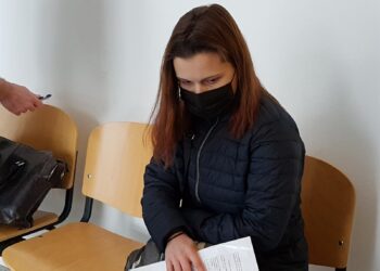 PŘIHLÍŽELA UTÝRÁNÍ SYNA