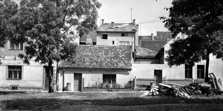 DALŠÍ RETRO HÁDANKA