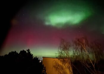 POLÁRNÍ ZÁŘE NAD MĚSTEM