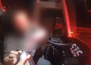 ZEMŘEL ŘIDIČ, KTERÝ ŘÍDIL V OPILOSTI AUTOBUS