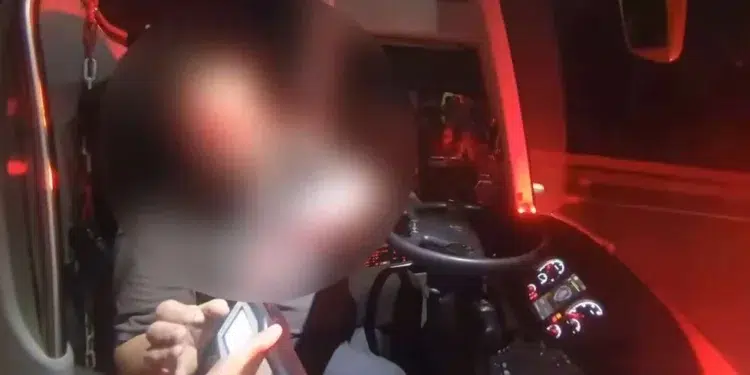 ZEMŘEL ŘIDIČ, KTERÝ ŘÍDIL V OPILOSTI AUTOBUS