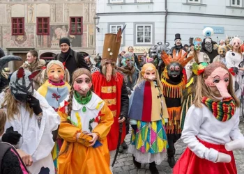 DVA MASOPUSTY V LOUNECH