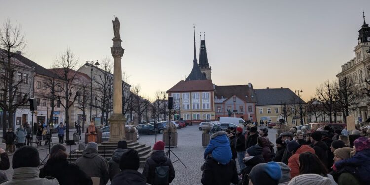 SHROMÁŽDĚNÍ NA PODPORU PREZIDENTA