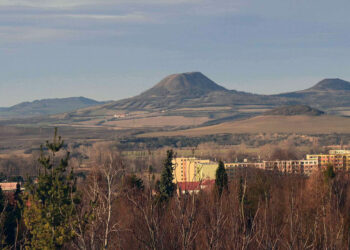 DALŠÍ POHLED NA MĚSTO