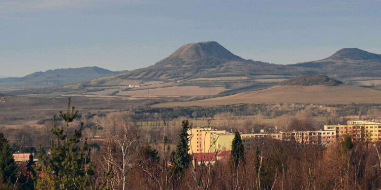 DALŠÍ POHLED NA MĚSTO