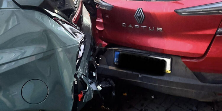 HLEDAJÍ SE SVĚDCI NEHODY