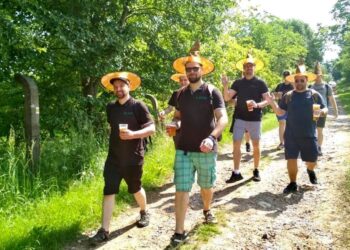 POŘADATELÉ POCHODU ŽIVOTA: BUĎTE OPATRNÍ